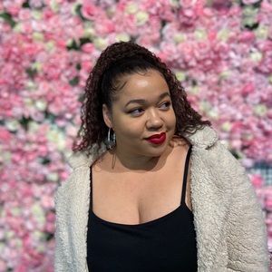 Meet your Posher, Temeika